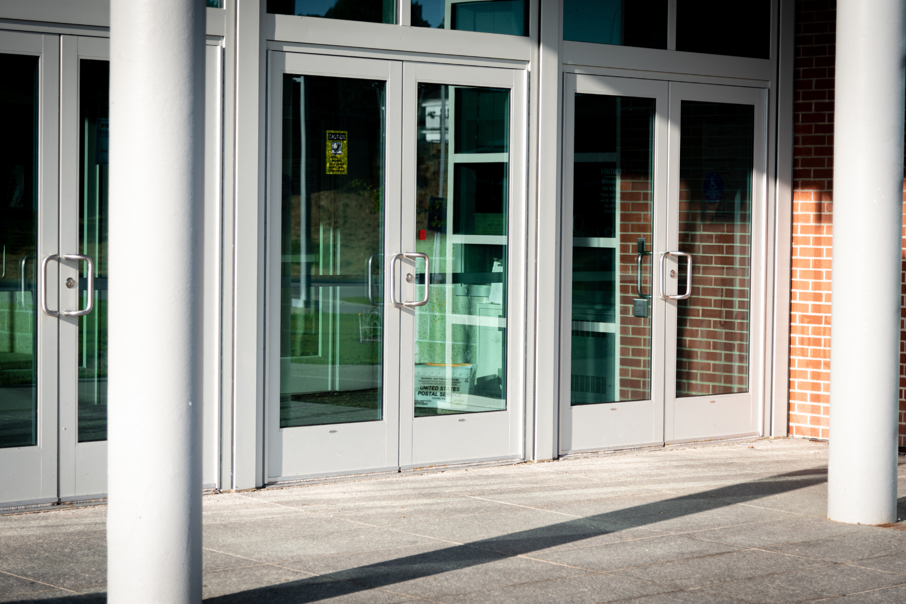 Quick Fixes for Common Issues with Commercial Doors and Windows